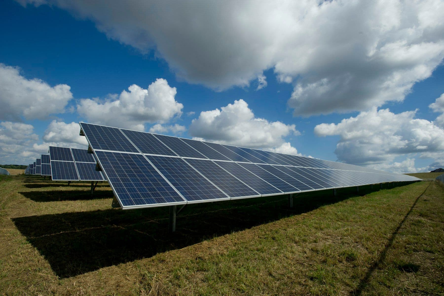 Canadian 625 W Solar Panel